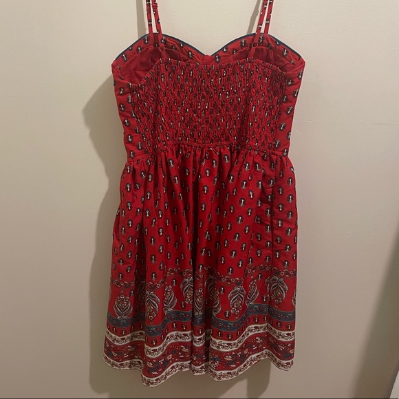 Red Sundress - Picture 3 of 4